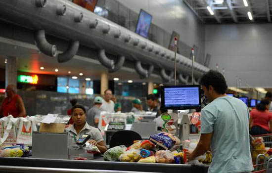 Inflação para família de baixa renda tem alta de 0