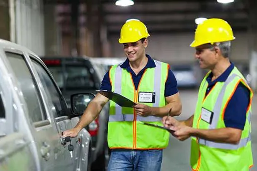 Vai vender o carro? Faça a vistoria