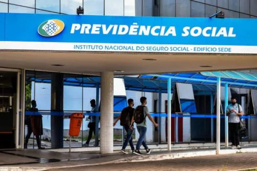 Definido reajuste de 5,93% para benefícios do INSS; teto fica em R$ 7,507 mil