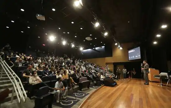 Insper lança Centro de Evidências da Educação Integral