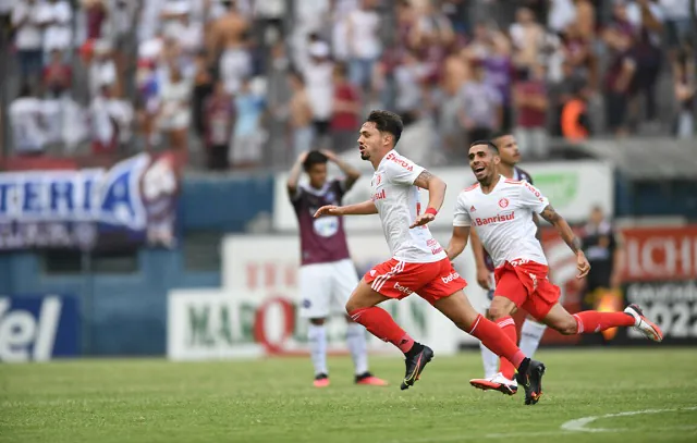 Internacional quer usar força do Beira-Rio para eliminar Caxias