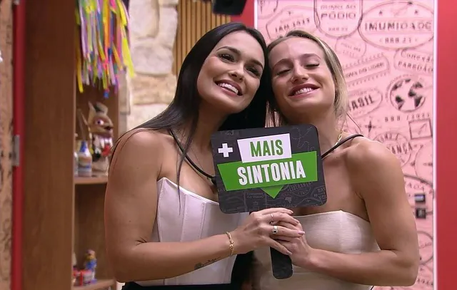 Internautas pedem expulsão de Larissa após festa no ‘BBB 23’