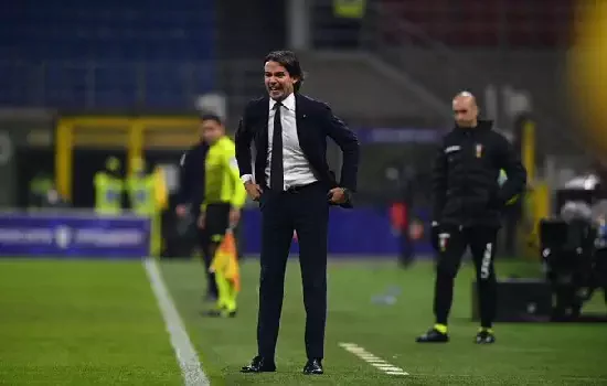 Inzaghi admite pressão no comando da Inter e elogia o futebol do Barcelona