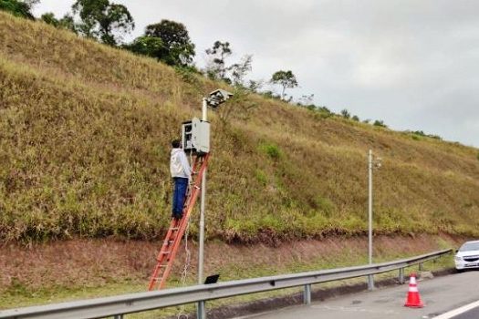 Ipem-SP verifica radares no Rodoanel Mario Covas, em São Bernardo do Campo