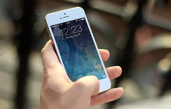 Apple anuncia novo iPhone e celulares antigos ficam mais caros