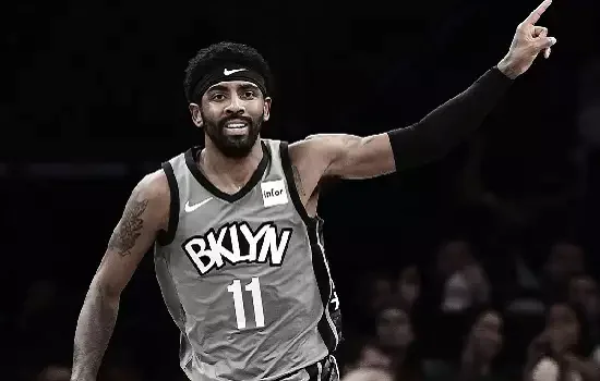 Nets é multado pela NBA por autorizar Kyrie Irving nos vestiários