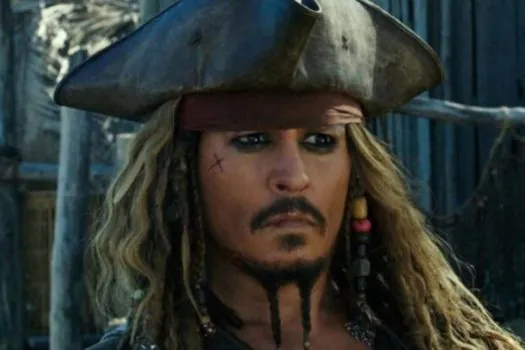 Jack Sparrow à vista, Johnny Depp vai voltar a ‘Piratas do Caribe’