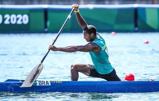 Jacky Godmann termina em 6º e é eliminado nas quartas do C1 1000m em Tóquio