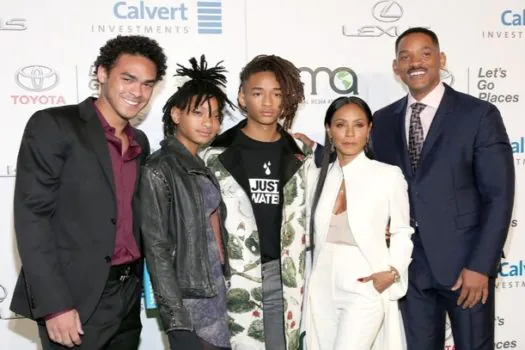 Jaden Smith revela que a mãe introduziu psicodélicos à família em evento nos EUA