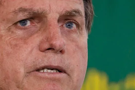 OAB pede ao STF que obrigue Bolsonaro a comprar vacinas para imunização em massa