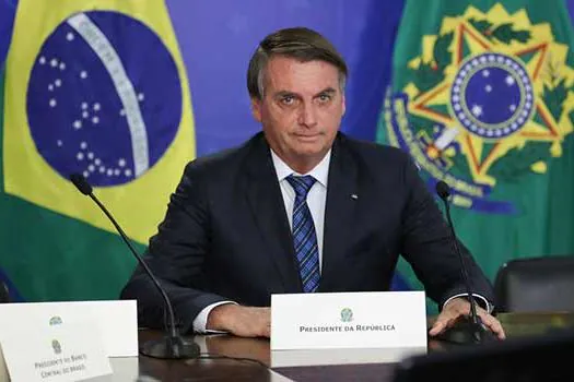 Live da Semana: Bolsonaro diz que nunca se referiu à covid-19 como “gripezinha”