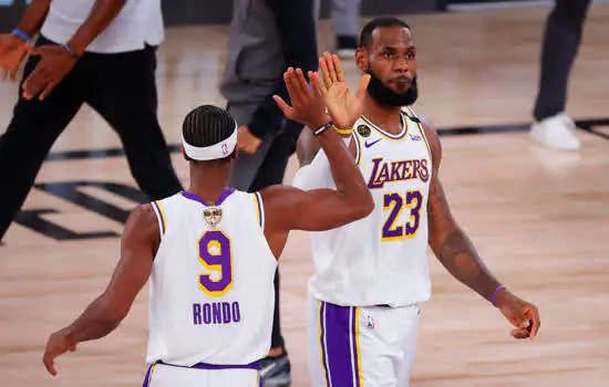 Los Angeles Lakers e Miami Heat se enfrentam no jogo 4 da final da NBA