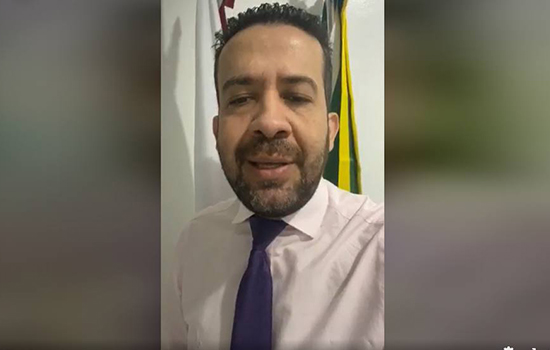 Vídeo de deputado sobre auxílio emergencial bate recorde de audiência de rede social