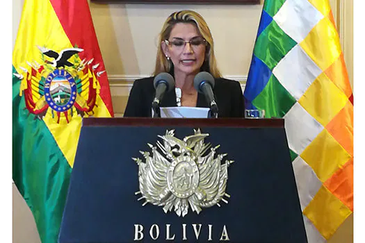 Bolívia pode anular decreto que exime militares de responsabilidade