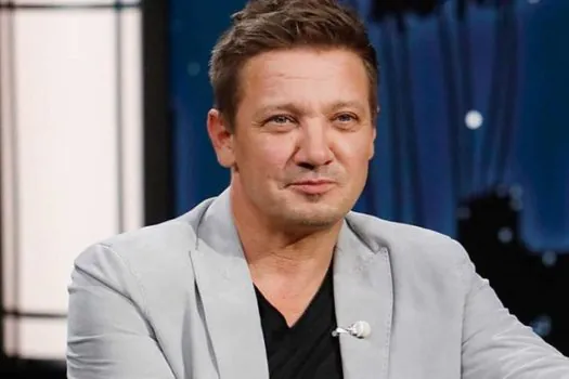 Após acidente, ator Jeremy Renner passa por cirurgia e está em estado crítico