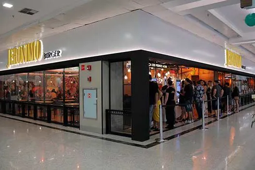 Jeronimo Burger inaugura no Shopping ABC