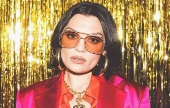 Jessie J desabafa sobre o desejo de ser mãe após aborto