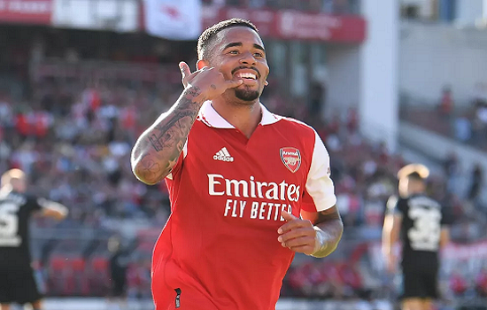 Gabriel Jesus marca três gols em goleada do Arsenal sobre o Sevilla por 6 a 0