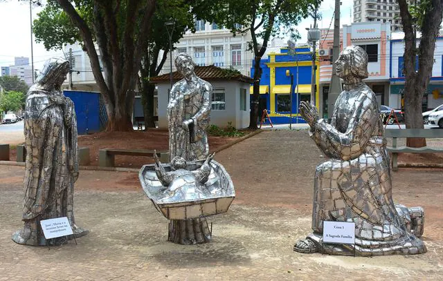 Esculturas ocupam a Avenida Paulista no Corpus Christi para falar de paz