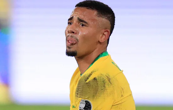 Gabriel Jesus encerra jejum de quase três anos sem marcar pela seleção: “Feliz”