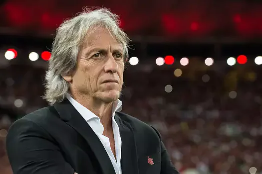 Jorge Jesus acaba com polêmicas em chegada a Portugal: “Não volto ao Brasil”