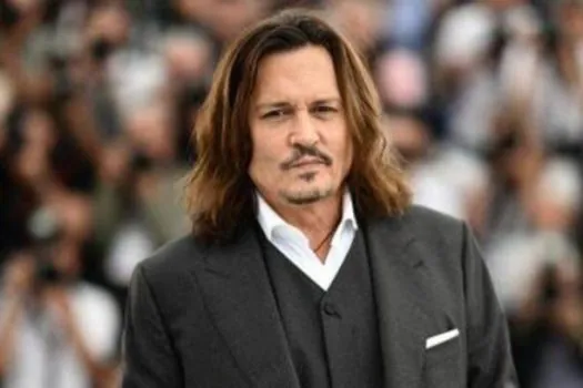 Johnny Depp é ovacionado por 7 minutos em Cannes; briga com ex ainda é pauta no festival