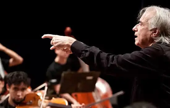 Casa de Portugal recebe concerto de João Carlos Martins e Camerata Bachiana nesta quinta