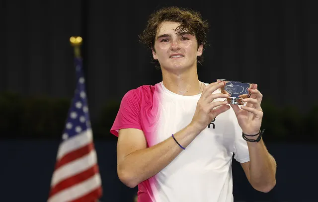 Brasileiro campeão do US Open juvenil é torcedor rubro-negro e 1º do ranking