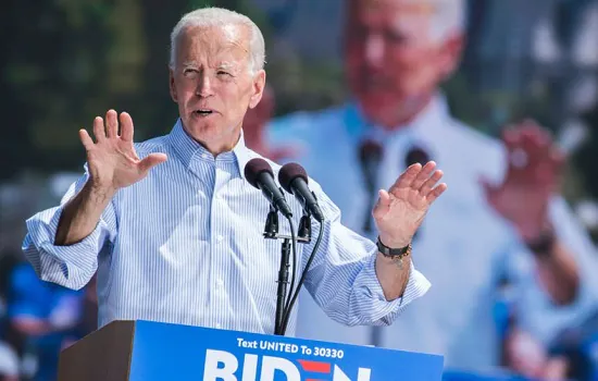 Biden pede ‘defesa da democracia’ em discurso anti-Trump às vésperas de eleições