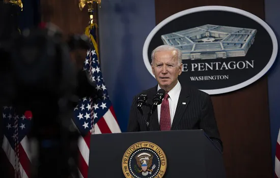 Biden pede investigação sobre morte de jovem negro pela polícia