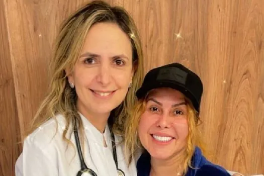 Joelma recebe alta após internação por edema e celebra dançando