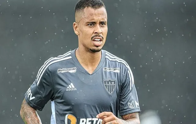 Palmeiras oferece 10 milhões de euros por Allan