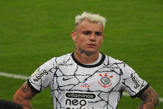 Apesar da derrota, Róger Guedes vê evolução no Corinthians