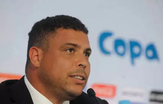 Ronaldo Fenômeno é diagnosticado com a covid-19 e fica fora do aniversário do Cruzeiro