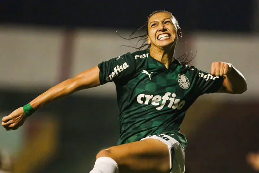 Artilheira do Brasileiro Feminino, Bia Zaneratto retorna ao Palmeiras