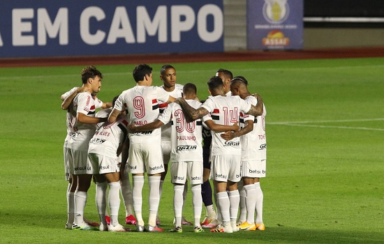 Luciano marca duas vezes e dá 1ª vitória ao São Paulo fora de casa no Brasileirão