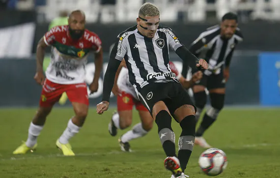 Série B: Botafogo derrota Brusque por 3 a 0