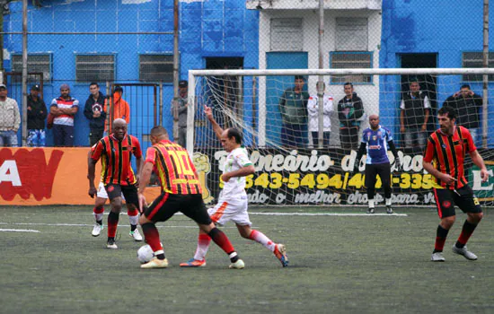 Divisão Especial e Veteraníssimo definem semifinalistas neste fim de semana