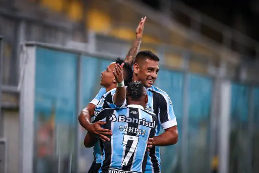 Campeonato Gaúcho: Grêmio derrota o Guarany de Bagé por 2 a 0