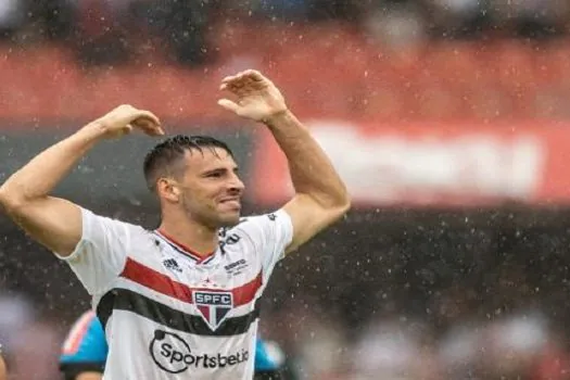 Mesmo na chuva, São Paulo e Corinthians fizeram um bom clássico neste sábado (5)