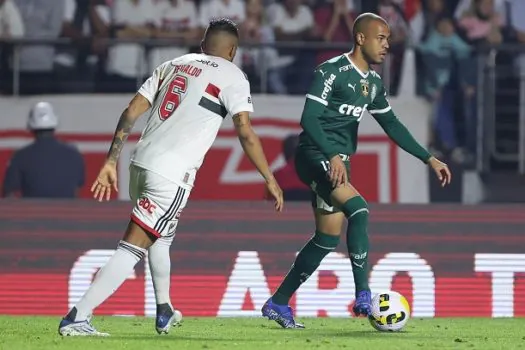 Palmeiras aproveita vacilos de Arboleda e ganha do São Paulo