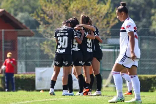 Corinthians sobra diante do São Paulo