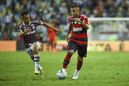 Campeonato Brasileiro: Fluminense e Flamengo empatam em clássico