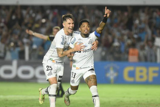 Campeonato Brasileiro: Santos derrotou a Chapecoense por 2 a 0