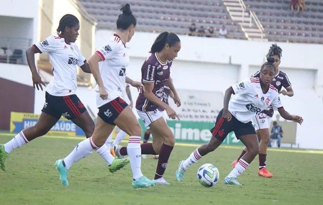 Brasileirão Feminino: Flamengo derrota Ferroviária