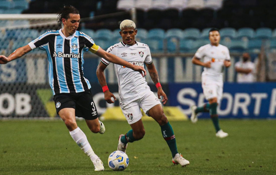 Grêmio ganha do Fluminense por 1 a 0 e resgata esperanças de fuga da queda