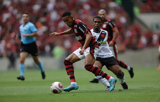 Flamengo derrota Vasco novamente e buscará o inédito tetracampeonato Carioca