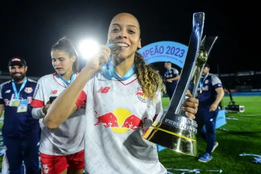 Brasileiro Feminino: Bragantino derrota Fluminense e conquista Série A2_x000D_