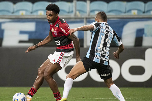 Campeonato Brasileiro: Jogo entre Grêmio e Flamengo terminou empatado em 2 a 2