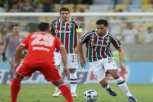 Fluminense goleia River Plate na Libertadores